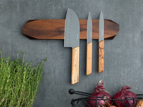 https://www.baladeo.com/medias/produits/1180816820/24277_475x356-magnetic-knives-holder-in-acacia-wood-horten-l.jpg